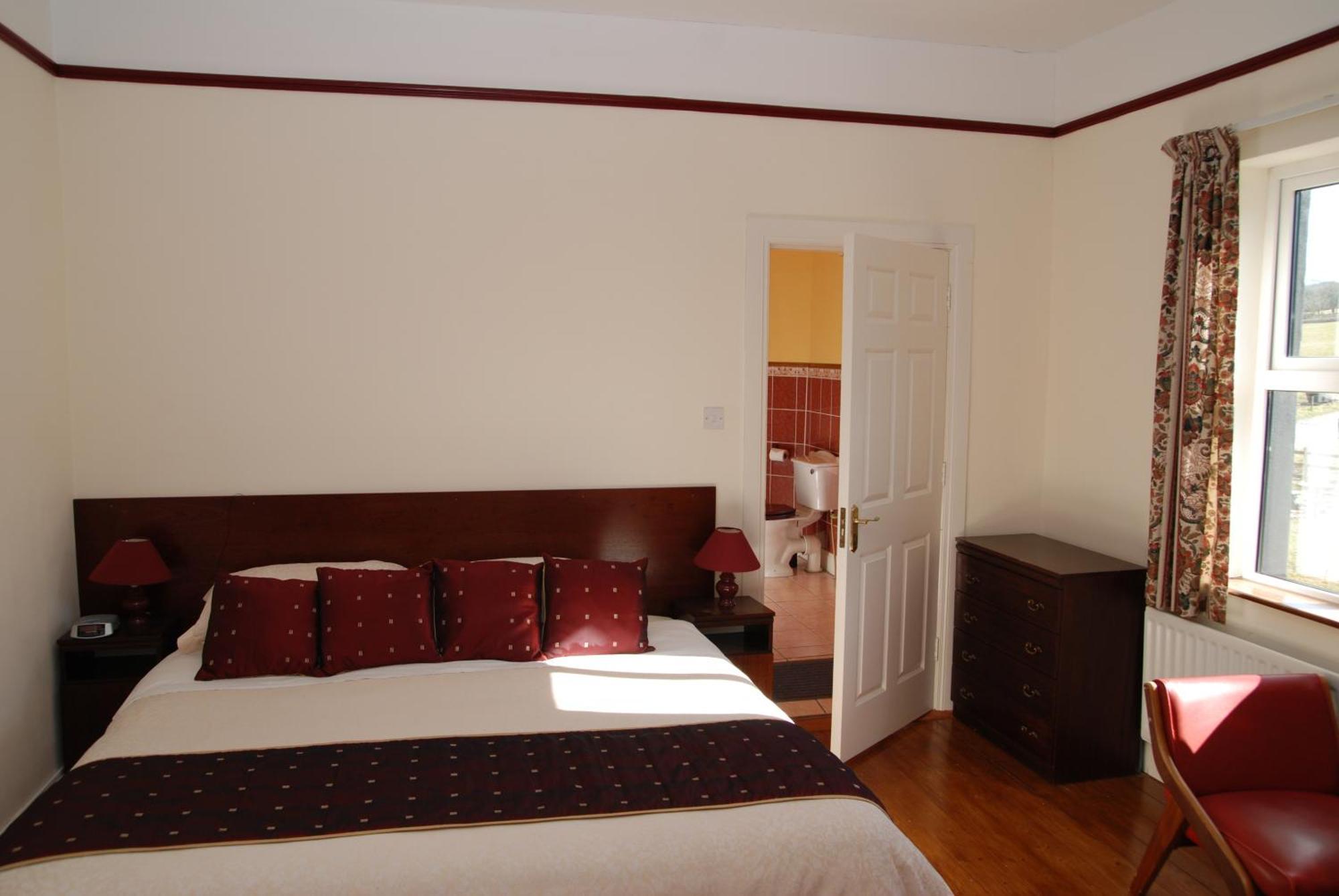 Kilburn House B&B Milltown  Екстериор снимка
