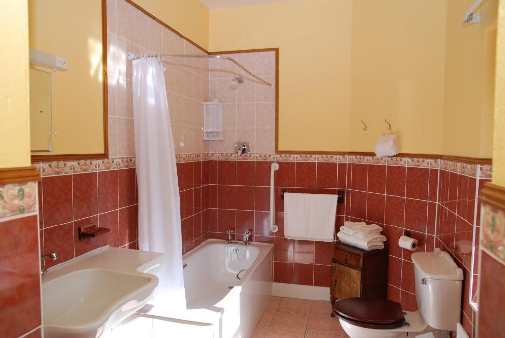 Kilburn House B&B Milltown  Стая снимка
