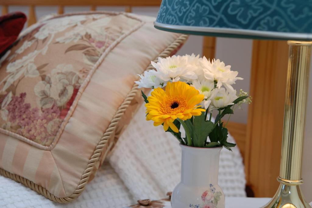 Kilburn House B&B Milltown  Стая снимка